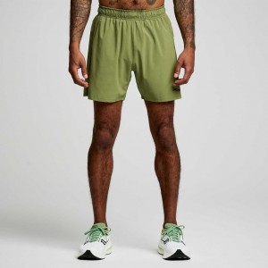 Green Men's Saucony Outpace 5" Shorts | MALAYSIA-ZMUN